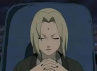 同样是面对火影高层，为什么纲手更加“泼辣”呢？