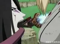 纲手为了保护鸣人，而甘愿被大蛇丸吃进体内，大蛇丸被打动了