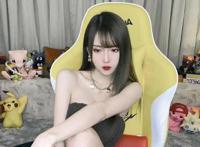 腐团儿欠下的3套COS，纲手美杜莎都已完成，最后一套被她留作大招