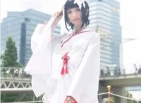 火影忍者：真人cosplay，纲手、春野樱上榜，你认为谁最漂亮？