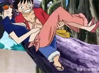 海贼王：7位抱过罗宾的男人，1位被她捏碎下盘，1位把她“睡了”