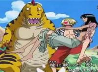 海贼王：7位抱过罗宾的男人，1位被她捏碎下盘，1位把她“睡了”