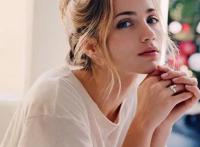 真人版《海贼王》女一号娜美｜EmilyRudd图集