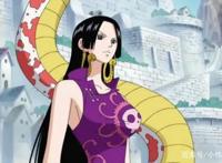《海贼王》中，女帝在成为奴隶期间被天龙人羞辱了吗？