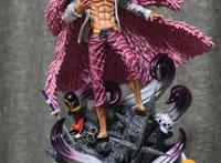 《海贼王》多弗朗明哥手办：脚踩琵卡，笑容狂野，形象阴邪骇人！