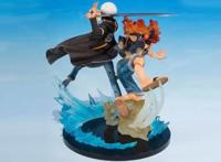 《海贼王》路飞和罗组合手办背靠背的热血搭档