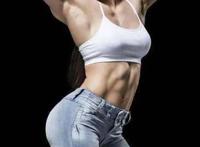 2D画风下的健身少女少有美感？你大概看惯了现实版的“蜜桃系”