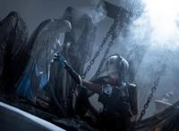 cosplay:曾经的女神绫波丽，竟然被人用铁链锁在十字架上了