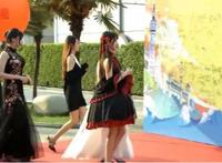 嘉年华二次元专区的四位小姐姐霸气登场，满屏幕都是刷“大”！