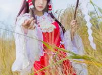 二次元美女Cosplay东方博丽灵梦