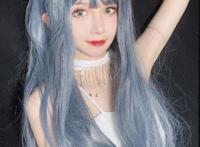 二次元美女游戏首秀，大眼睛勾魂夺魄，粉丝：这不比电气鼠好看？