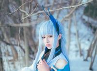 二次元白发蓝衣美女cosplay阴阳师雪女