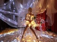 二次元的时代走进大众视野