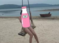 CF-11周年：火线演播室又迎来2位二次元美女，说好的看比赛呢？