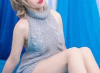 二次元小姐姐COS渡边曜，挑战最强毛衣买家秀，一展御姐风范！