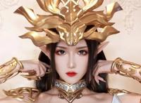 女装大佬深夜出门，街头掀裙自拍不雅照，漫迷：他配叫coser？