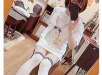 40岁漫画家被迫女装营业，黑丝、白丝轮番上，还有护士装COS