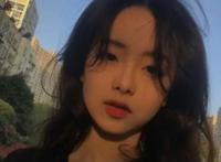 Ins·暖色·女头：“我揽不住要走的风抱不住整片天空”