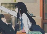 超个性动漫情头：他风尘仆仆走向我，胜过所有遥远的温柔