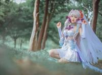 碧蓝航线：欧根亲王cos，花嫁cos美如画，逆天长腿万人迷