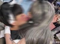 漫展又双叒叕出事，coser上演不雅姿势，女主：我不是你们二次元