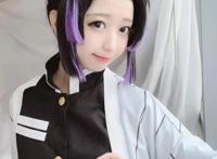 《鬼灭之刃》COS秀，祢豆子太诱人，恋柱的刀鞘真是又大又白呢！