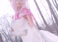 二次元cos：罪恶王冠·楪祈丨白易子教主