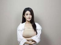 古阿扎P站视频热度高？人美身材让女人羡慕之外，她才艺值得肯定