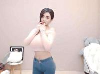 古阿扎P站视频热度高？人美身材让女人羡慕之外，她才艺值得肯定