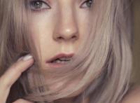 她用半年时间立足P站，放弃模特工作，大发异彩，美丽时尚诱众人