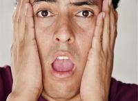 世界最大不可描述网站P站挥刀自宫是为啥？