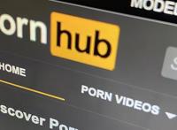 P站前员工爆料：每天看1200部A片已崩溃，站内违规黑幕惊人