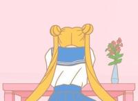 美少女战士：月野兔的背影和正面壁纸，哪个你最喜欢？