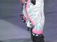 日本花滑选手本田真凛COS蝴蝶忍甜美颜值走红网络