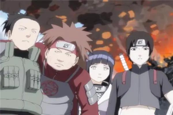 火影忍者：鸣人受到致命重伤，纲手都回天乏术，全靠美女以命换命