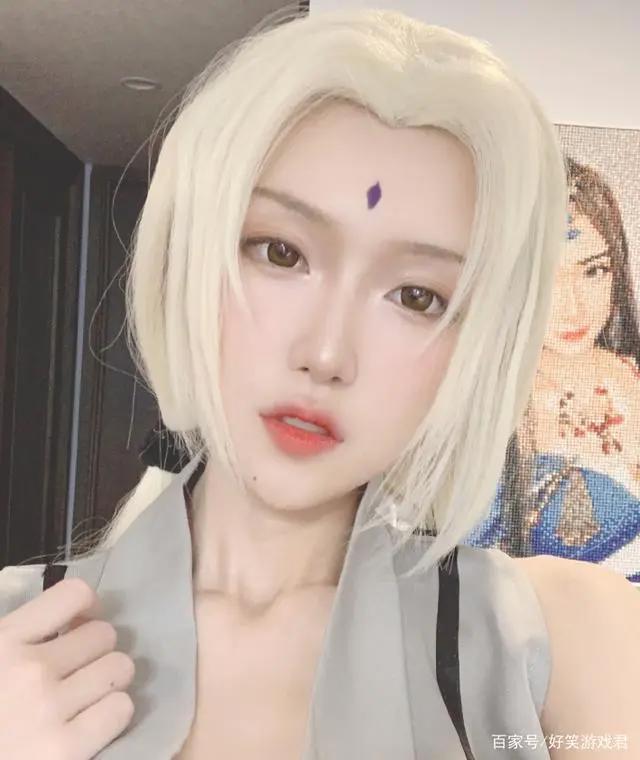 腐团儿Cos火影忍者纲手，“高度还原”引热议，粉丝疯狂截图保存