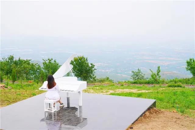 河南亲子游目的地推荐，和奈良小鹿拥抱，糖果巷一秒进入童话王国