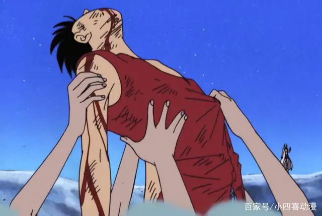 为什么路飞答应让罗宾上船？因为罗宾曾经救了他一命