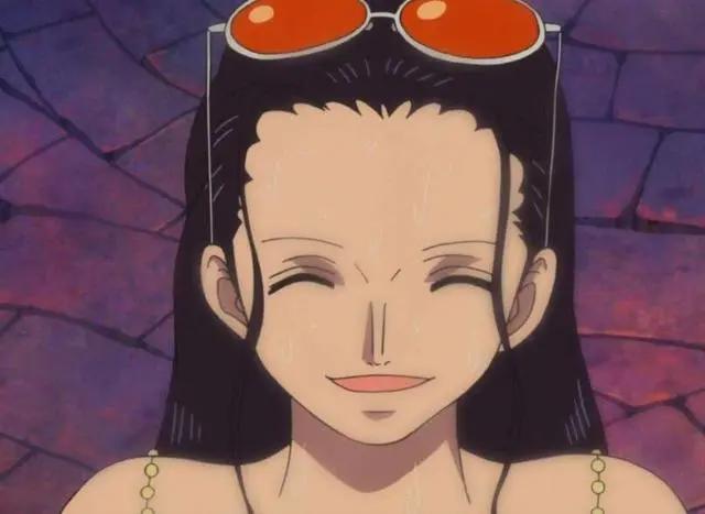 海贼王:罗宾八岁被通缉,她是怎么躲过世界政府的抓捕?或许她背后有靠山