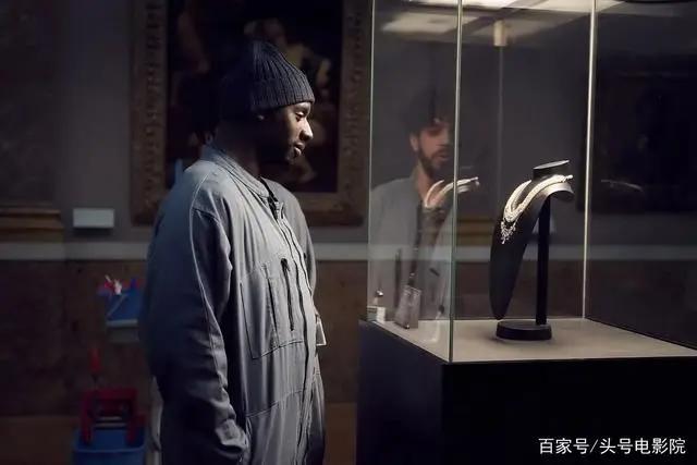 8分开年爽剧！烂番茄新鲜度100%，主角是《神探夏洛克》齐名对手