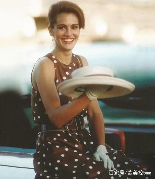 欧美电影里最惊艳的裙子，妮可·基德曼颜值身材无可挑剔！