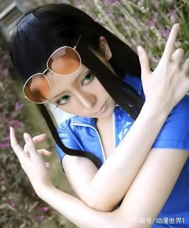 海贼王cosplay，娜美依然那么漂亮，真人版女帝比动漫里的还美！