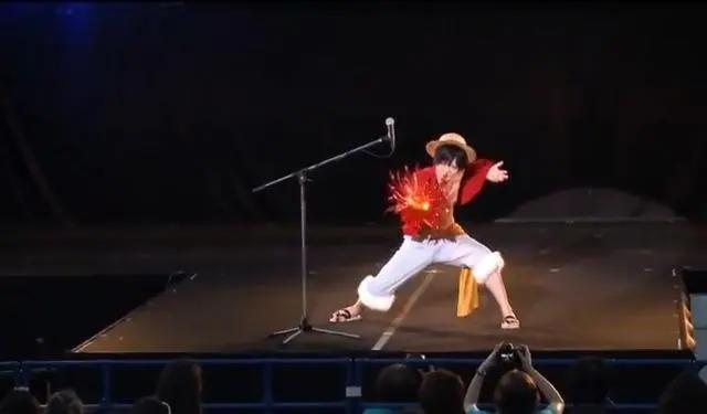 海贼王：草帽一伙舞台真人秀，娜美长胖了，罗宾“本色”出演