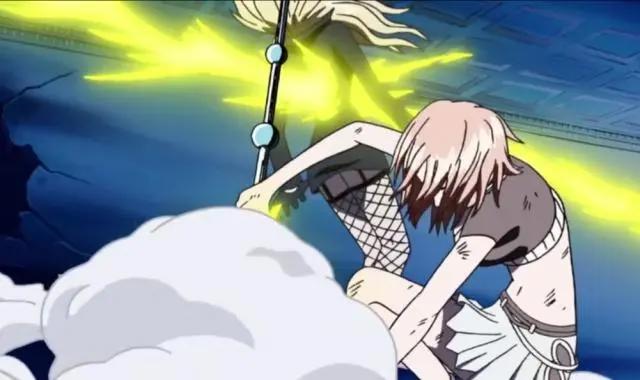 海贼王：娜美罕见的五次昏迷，路飞为她拼命，山治简直想跳海