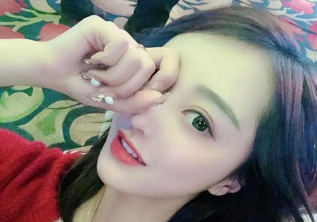 网红娜美跳槽外站直播，一跃成为一线主播，明星潘长江连麦鼓励