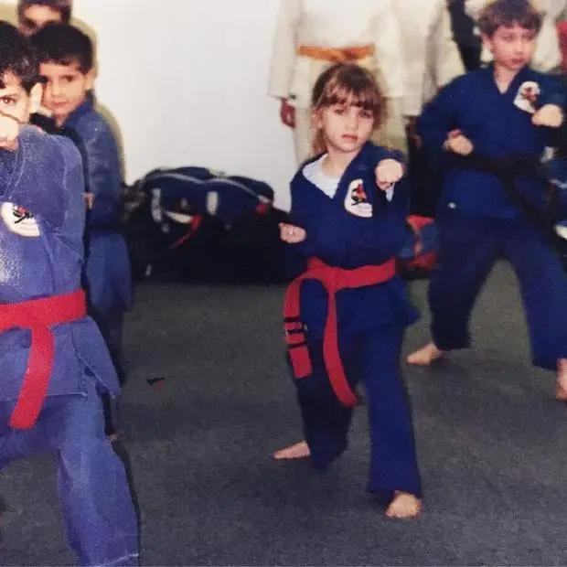 真人版《海贼王》女一号娜美｜EmilyRudd图集