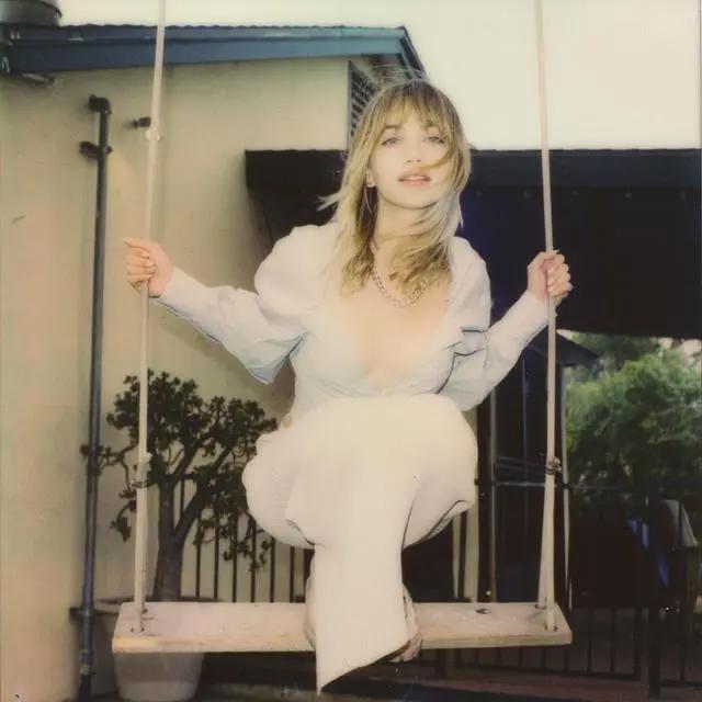 真人版《海贼王》女一号娜美｜EmilyRudd图集