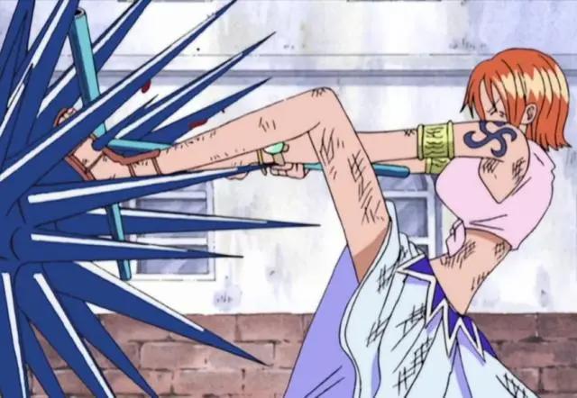 斜杠青年娜美，只占便宜不吃亏的航海天才，打架却屡屡被虐