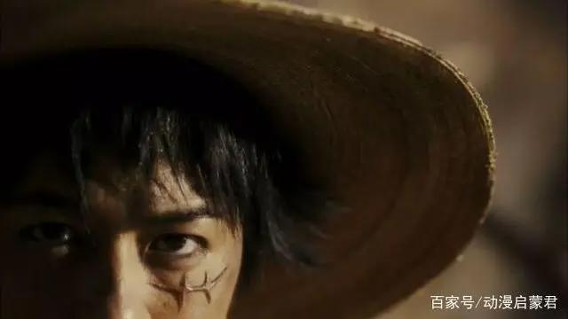 海贼王真人版：娜美性感，艾斯神还原，看到乔巴我笑了
