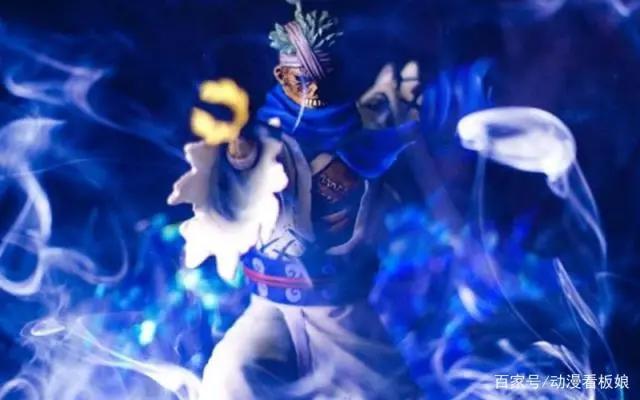 海贼952话:索隆超越鹰眼契机!继承刀神意志,成为世界第一剑豪